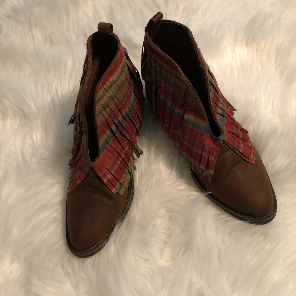Sarape fringe Cavalry bootie by Volatile LIKE NEW!